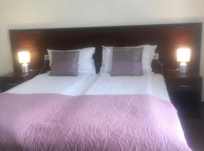 Molo בית הארחה 3*